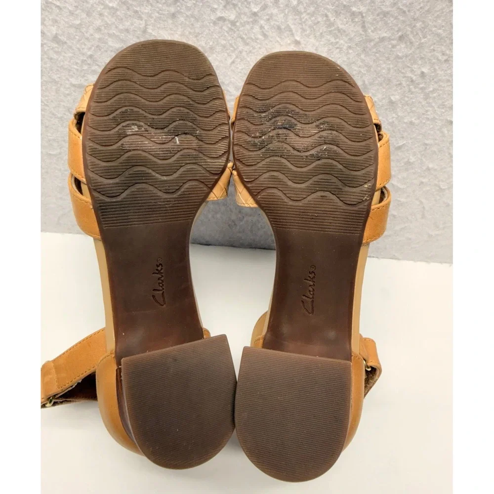Clarks Collection Tan Woven Ankle Strap Block Heel Sandals 6.5W 261711735040